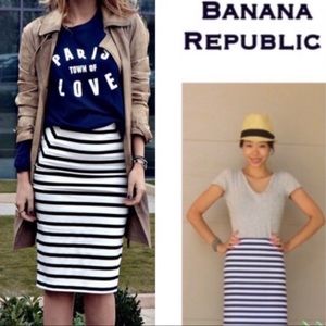 Banana Republic year round pinstriped skirt